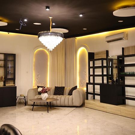 Johnwood Hotel By Bolton Abuja Exterior photo