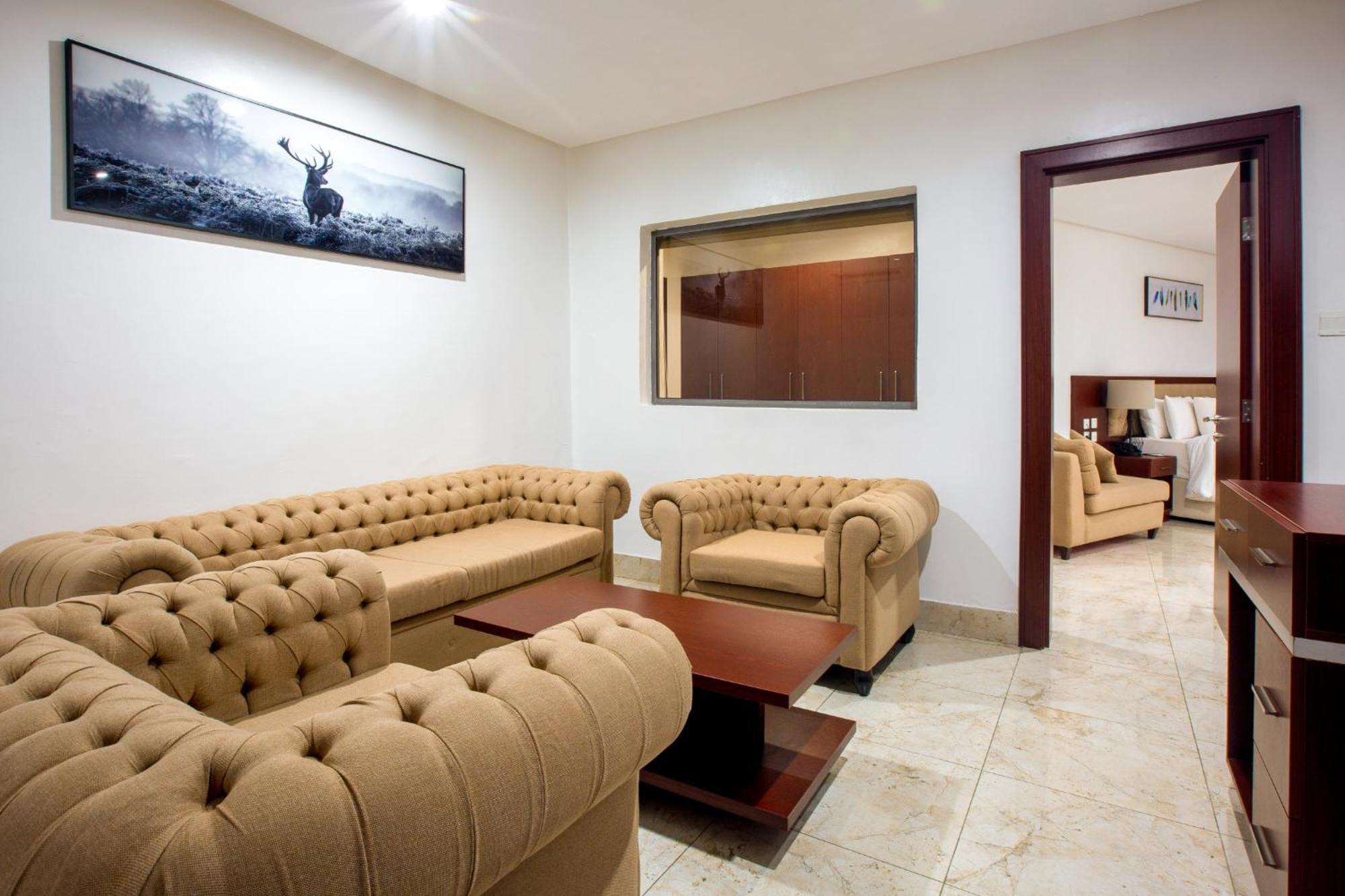 Johnwood Hotel By Bolton Abuja Exterior photo
