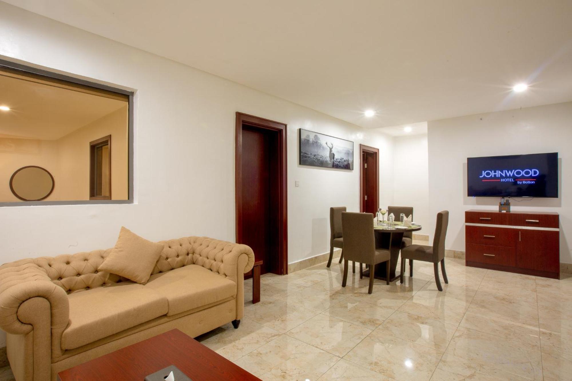 Johnwood Hotel By Bolton Abuja Exterior photo