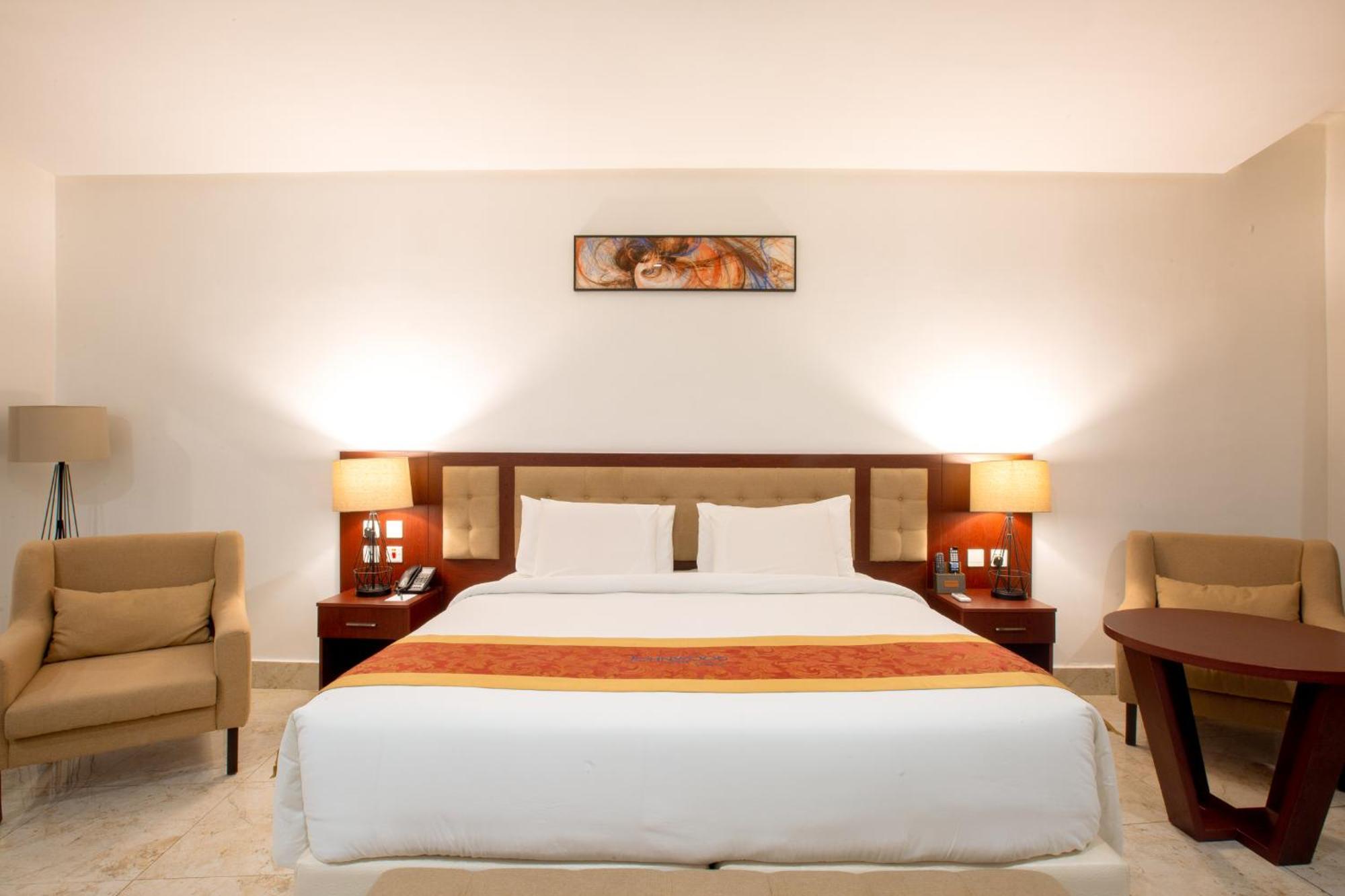 Johnwood Hotel By Bolton Abuja Exterior photo
